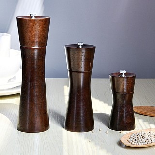 Мельница для перца Fissman фигурная 16x5,5 см механическая (8088)