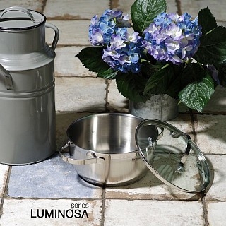 Кастрюля со стеклянной крышкой Fissman LUMINOSA 20x9,5 см на 3 л (5333) Кастрюля со стеклянной крышкой Fissman LUMINOSA 20x9,5 см на 3 л (5333)