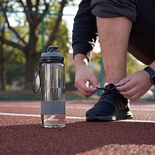 Пляшка для води Fissman 810 мл (6933)