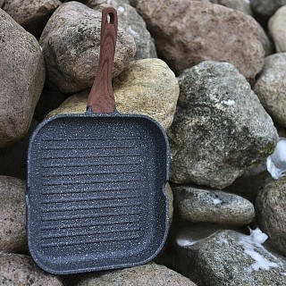 Cковородка гриль Fissman DAKJJIM 28x4,5 см (4450) Cковородка гриль Fissman DAKJJIM 28x4,5 см (4450)