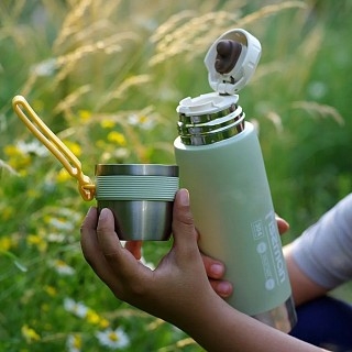 Термос Fissman 600 мл колір світло-зелений нержавіюча сталь (9877)