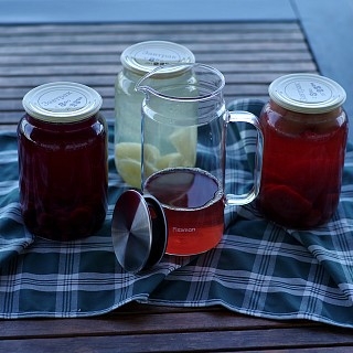 Глечик Fissman GIORNO для напоїв з фільтром 1000 мл (6437) Глечик Fissman GIORNO для напоїв з фільтром 1000 мл (6437)