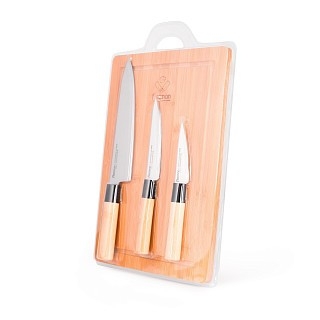 Набор ножей Fissman 4 примета с разделочной доской 420J2 сталь. (2750)