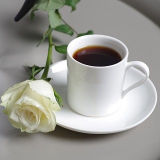 Гейзерная кофеварка Fissman на 2 порции / 120 мл с 2 чашками и 2 блюдцами алюминий (3324) Гейзерная кофеварка Fissman на 2 порции / 120 мл с 2 чашками и 2 блюдцами алюминий (3324)