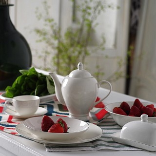 Тарелка глубокая Fissman ALEKSA 20 см фарфор (3898)