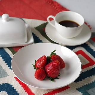 Тарілка Fissman ALEKSA 20 см порцеляна (3896)