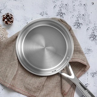 Ківш Fissman FOBUS 16x8 см / 1,6 л з кришкою (5380) Ківш Fissman FOBUS 16x8 см / 1,6 л з кришкою (5380)