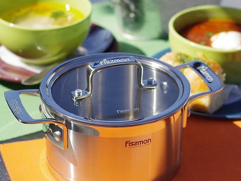 Як правильно мити каструлю з нержавіючої сталі