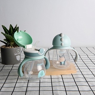 Пляшка для води Fissman 60 мл з трубочкою (6906)