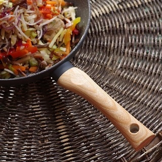 Сковорода для жарки Fissman LANA 24x4,5 см алюминий с антипригарным покрытием (14494) Сковорода для жарки Fissman LANA 24x4,5 см алюминий с антипригарным покрытием (14494)