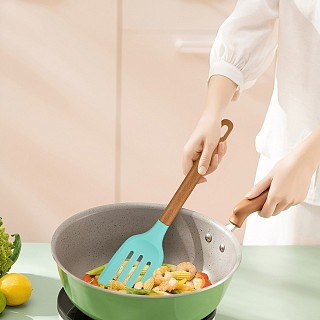 Лопатка с прорезями Fissman 35,5 см ESSENTIAL с деревянной ручкой силикон (1111) Лопатка с прорезями Fissman 35,5 см ESSENTIAL с деревянной ручкой силикон (1111)