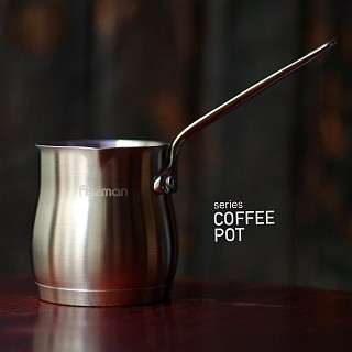 Турка для варки кофе Fissman 670 мл с индукционным дном (3312) Турка для варки кофе Fissman 670 мл с индукционным дном (3312)