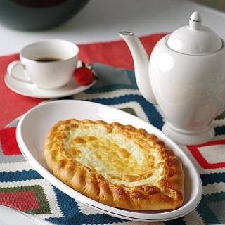 Блюдо овальне Fissman ALEKSA 35х21 см порцеляна (3904)