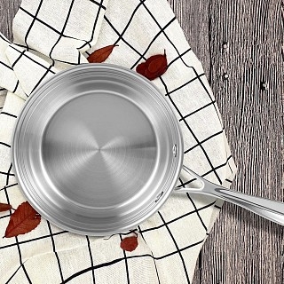 Ківш Fissman NORDIA 16x9 см / 1,8л з кришкою (5370) Ківш Fissman NORDIA 16x9 см / 1,8л з кришкою (5370)