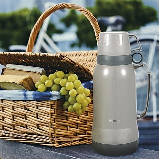 Термос Fissman 1800 мл, колір БЕЖЕВИЙ пластиковий корпус зі скляною колбою (19837)