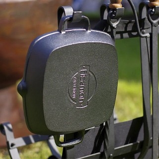 Квадратная сковорода-гриль Fissman 26x5 см с двумя боковыми ручками (4097) Квадратная сковорода-гриль Fissman 26x5 см с двумя боковыми ручками (4097)