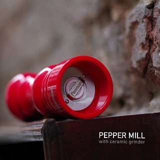 Мельница Fissman для соли и перца 17x6см, КРАСНЫЙ пластик, с керамическим механизмом (8214)