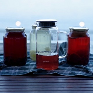 Глечик Fissman GIORNO для напоїв з фільтром 1000 мл (6437) Глечик Fissman GIORNO для напоїв з фільтром 1000 мл (6437)